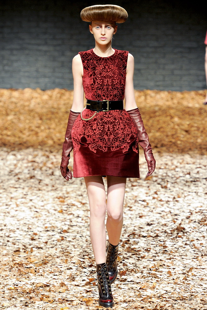 McQ 2012ﶬ¸DƬ