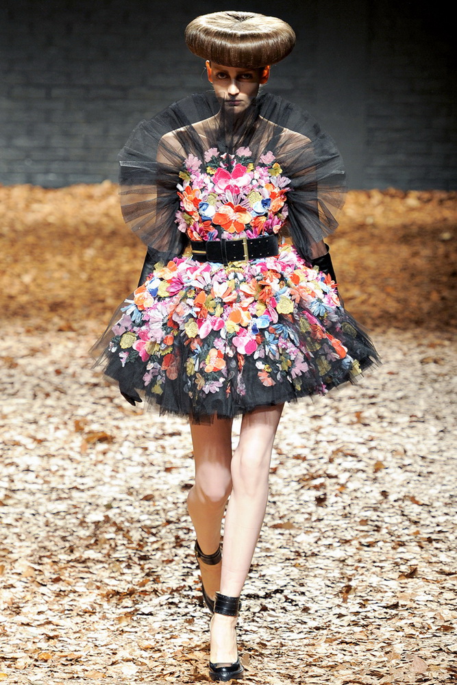 McQ 2012ﶬ¸DƬ