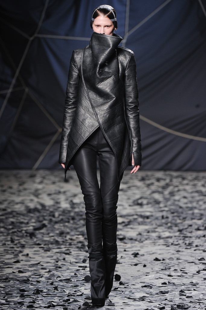 Gareth Pugh 2012ﶬ¸DƬ