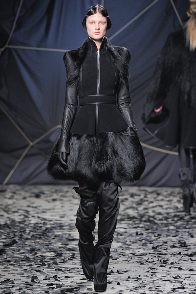 Gareth Pugh 2012ﶬ¸DƬ