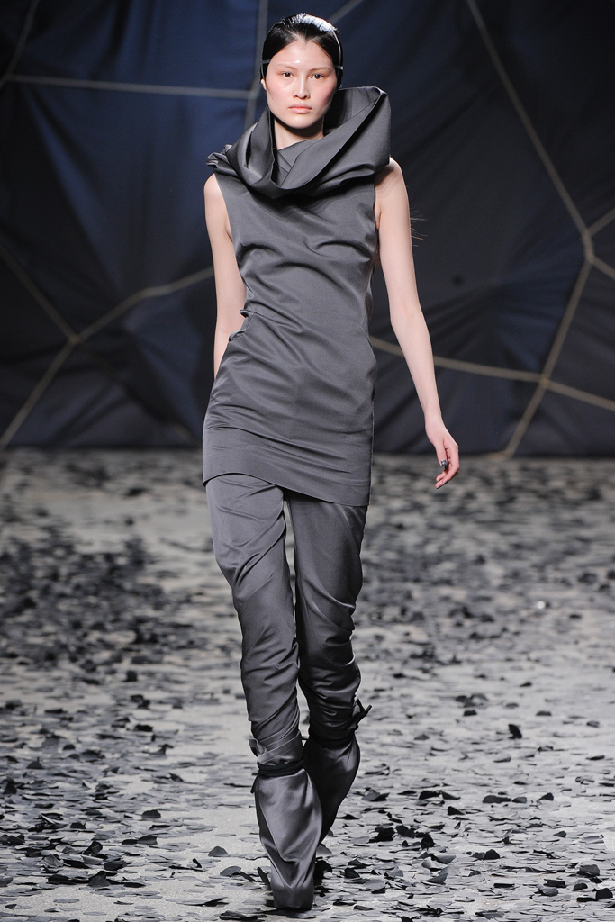 Gareth Pugh 2012ﶬ¸DƬ