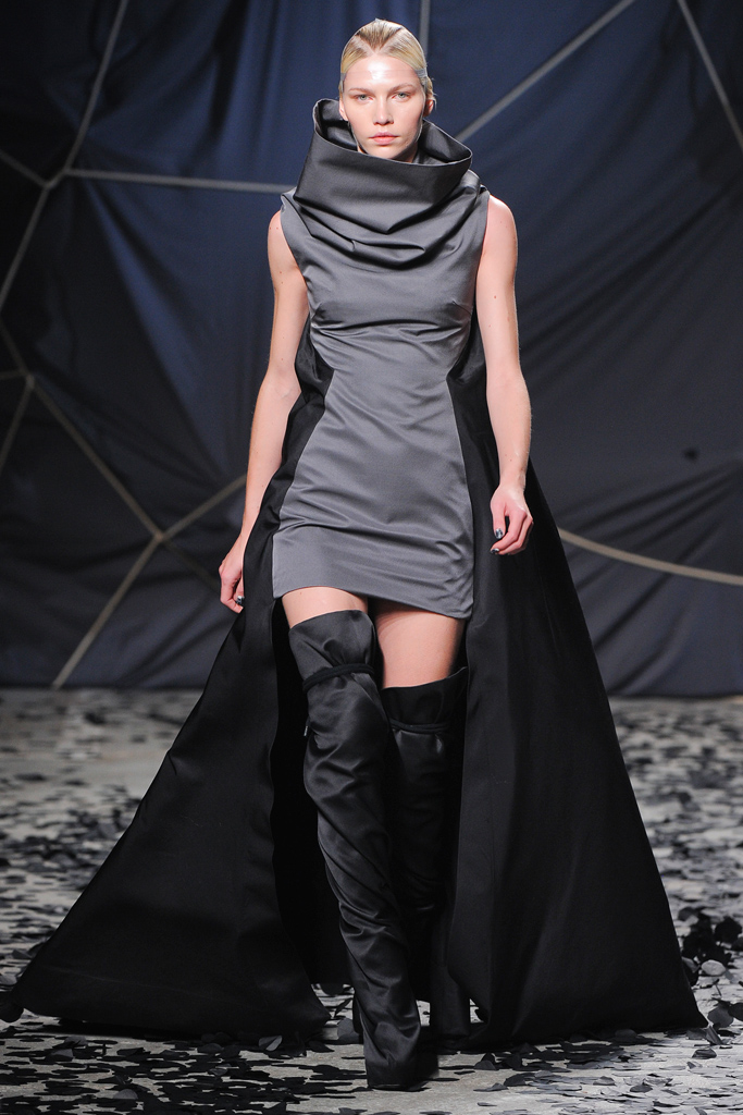 Gareth Pugh 2012ﶬ¸DƬ
