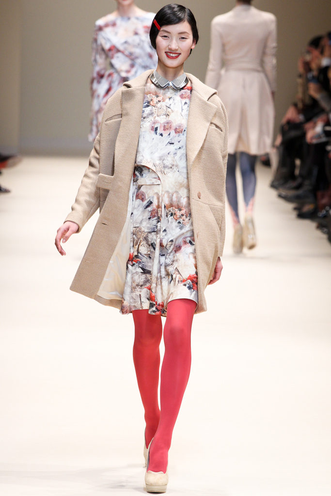 Cacharel 2012ﶬϵиDƬ