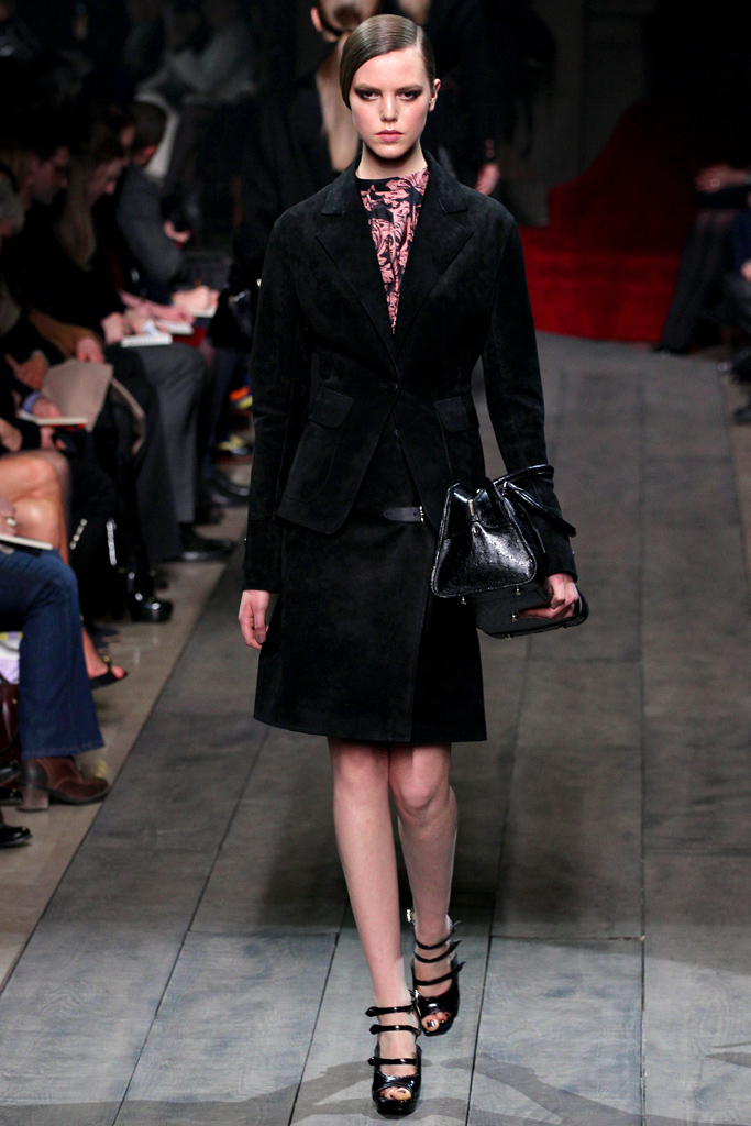 Loewe 2012ﶬϵиDƬ