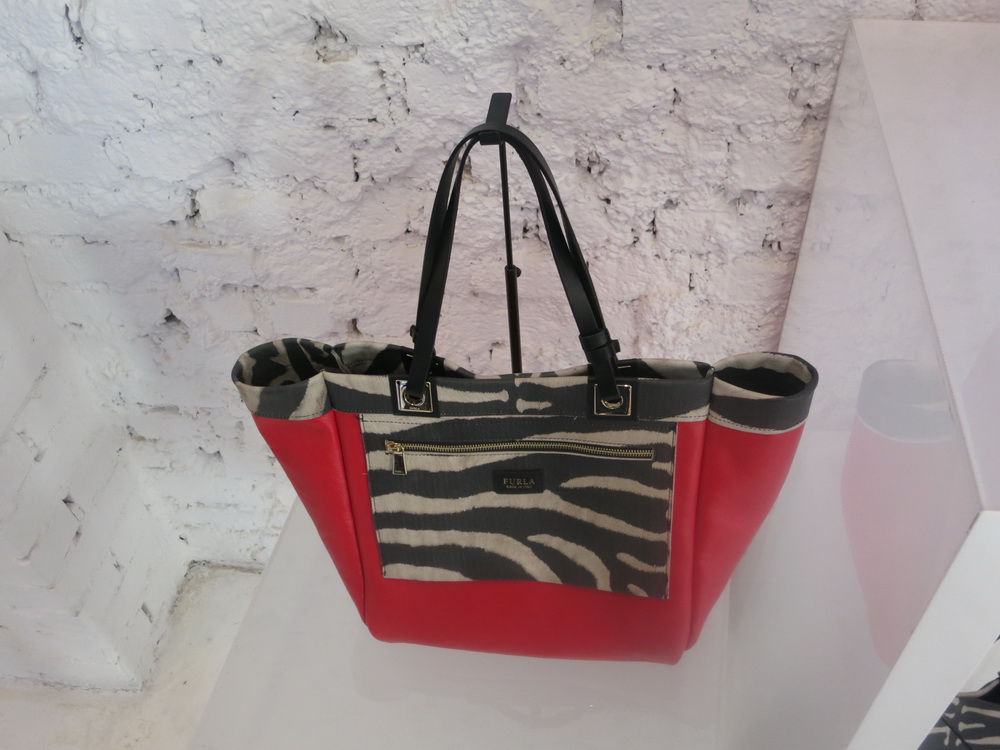 Furla ReseeDƬ