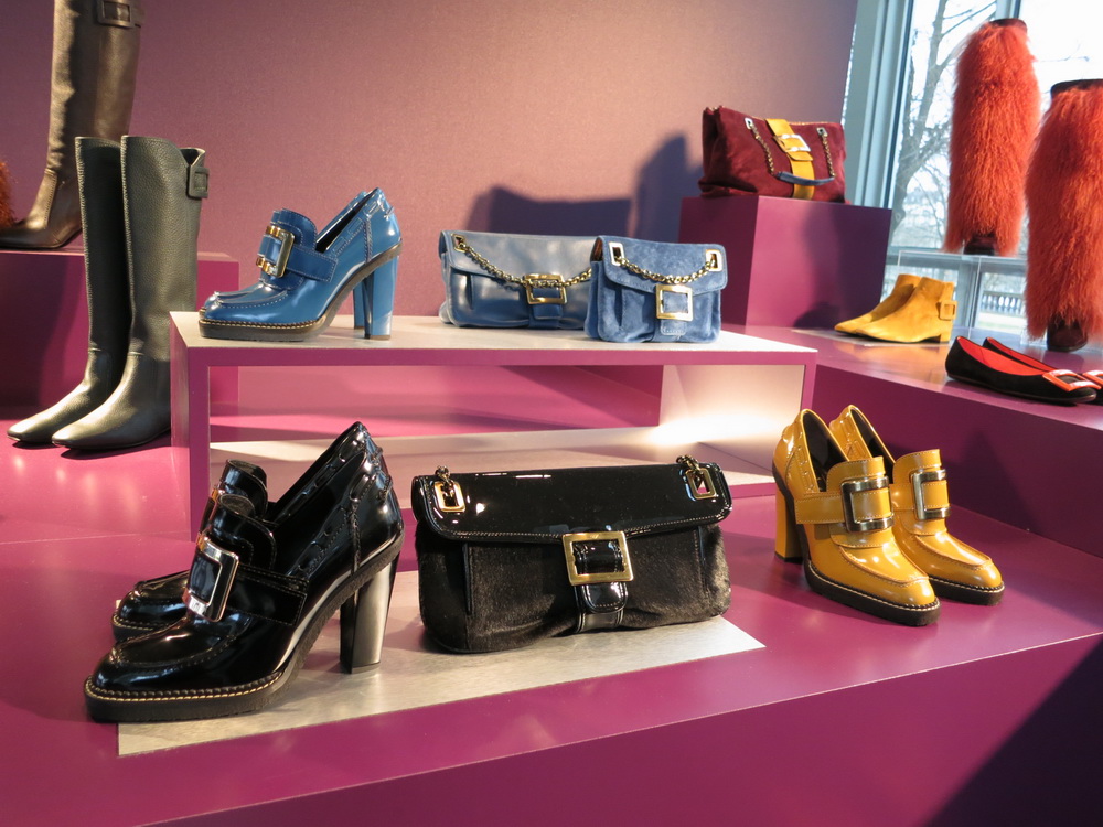 Roger Vivier ReseeDƬ