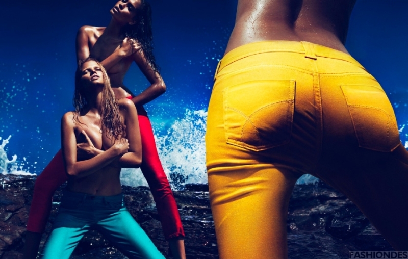 Calvin Klein Jeans 2012ďV DƬ