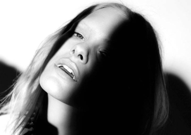 Ellery 2012ﶬV DƬ
