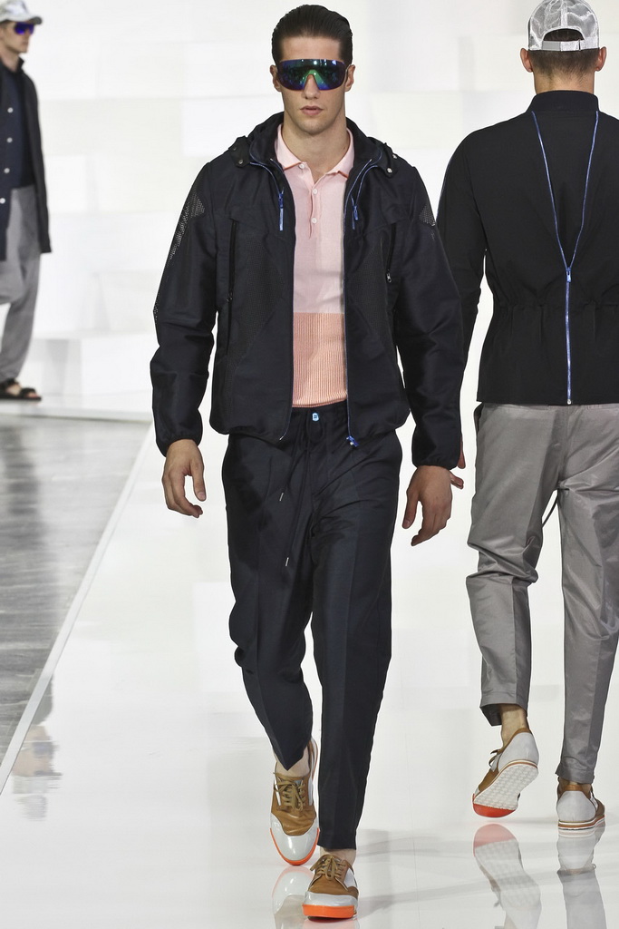 Dirk Bikkemberg 13bDƬ