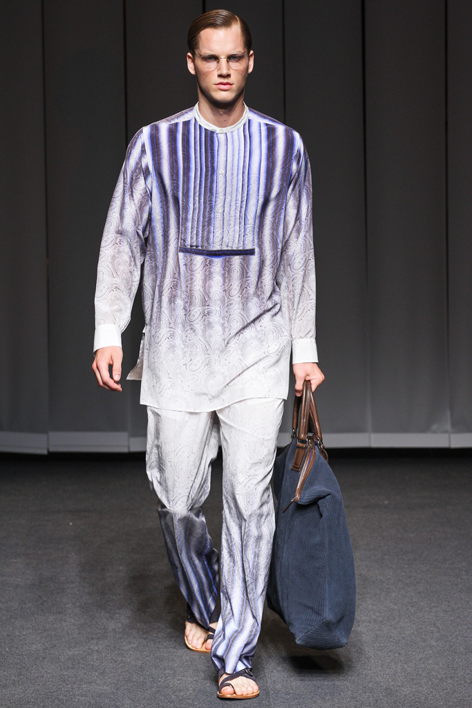 Etro 13bDƬ