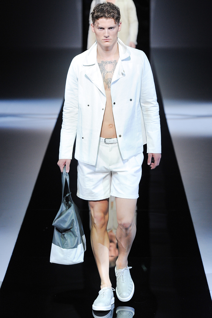 Emporio Armani 13bDƬ