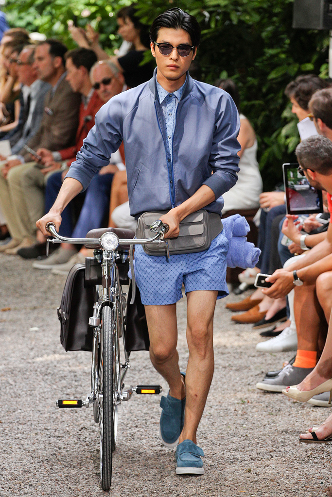 Trussardi 13bDƬ