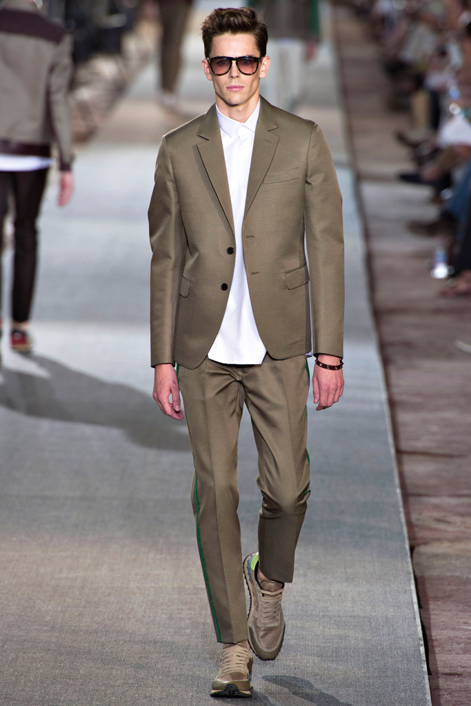 Valentino 13bDƬ