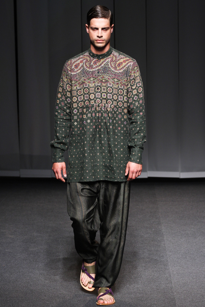 Etro 13bDƬ