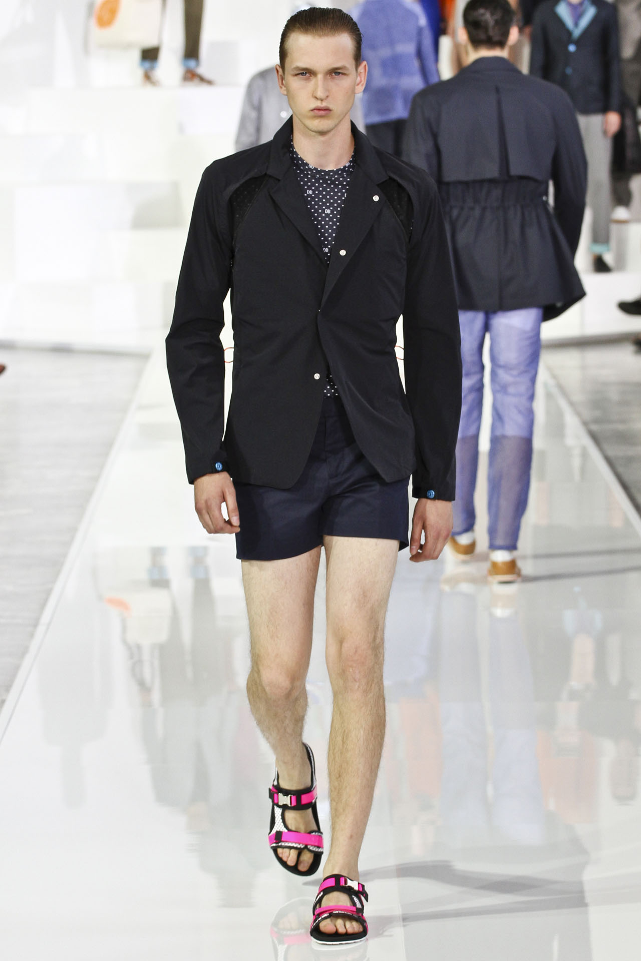 Dirk Bikkemberg 13bDƬ