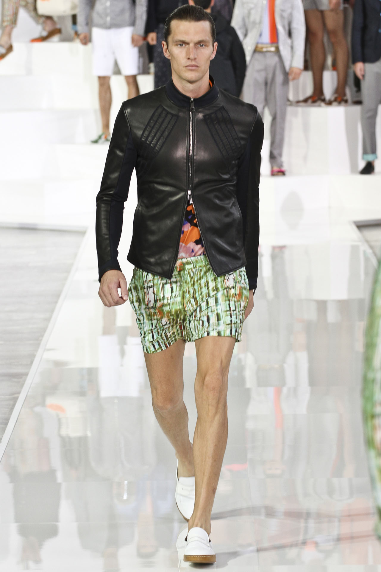 Dirk Bikkemberg 13bDƬ