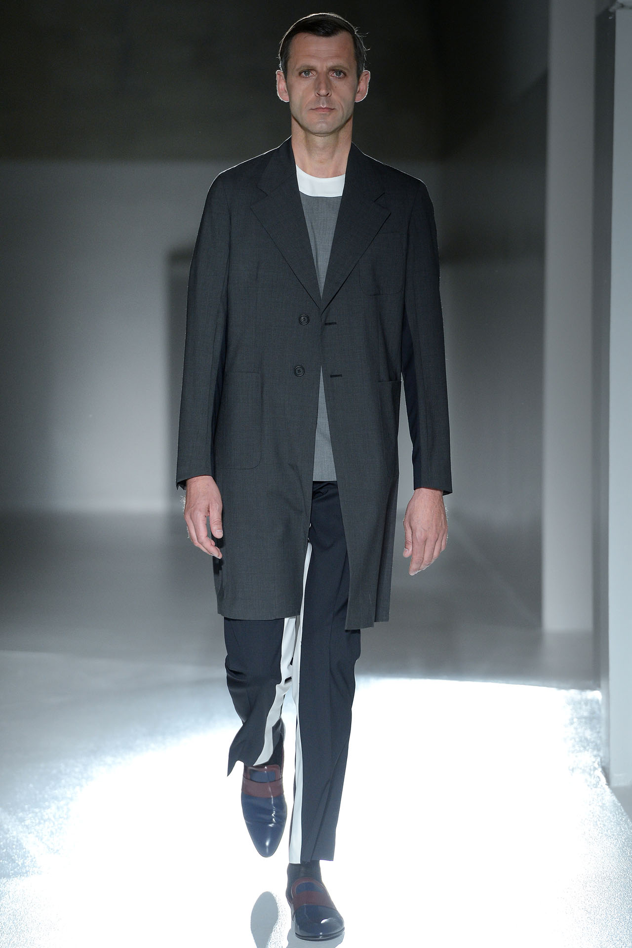 Prada 13bDƬ