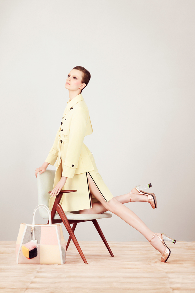 Fendi 13紺DƬ