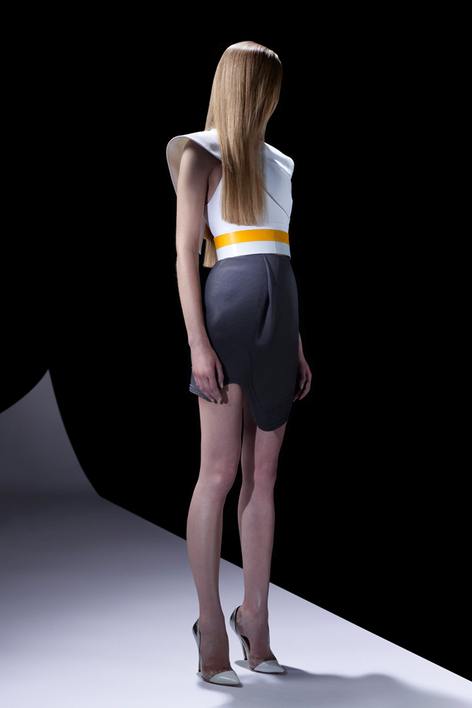 Mugler 13紺DƬ
