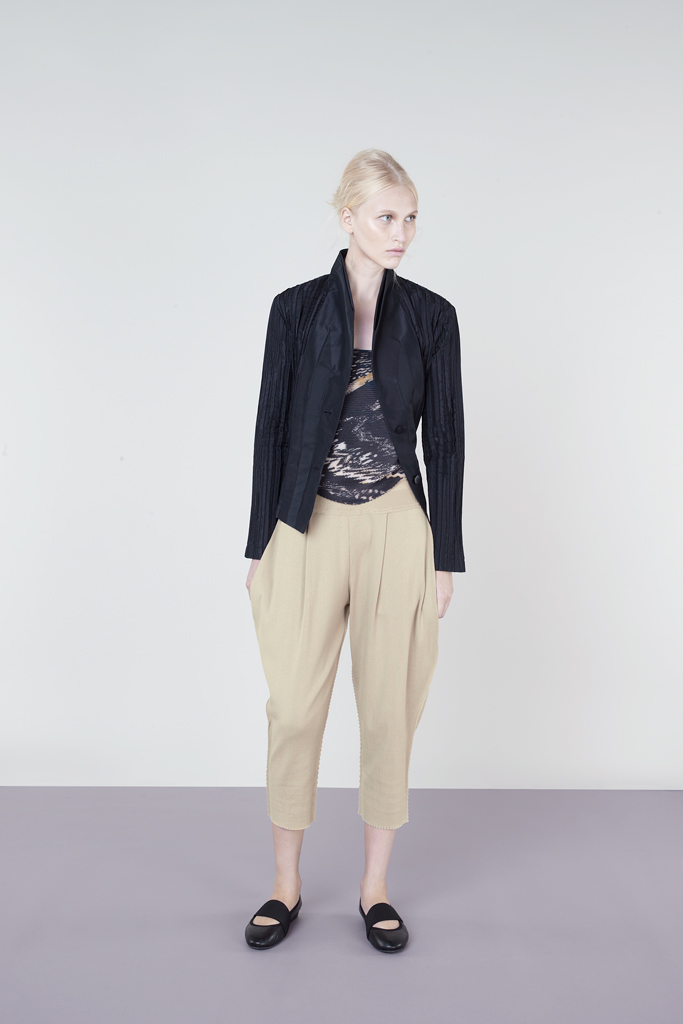 Issey Miyake 13紺DƬ