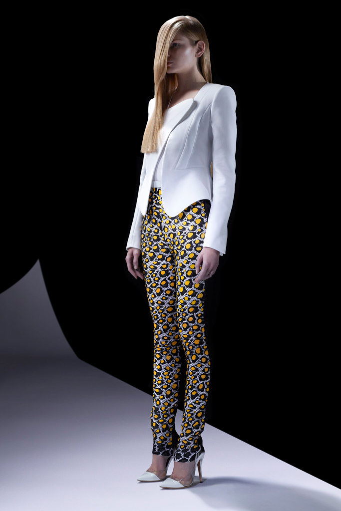 Mugler 13紺DƬ