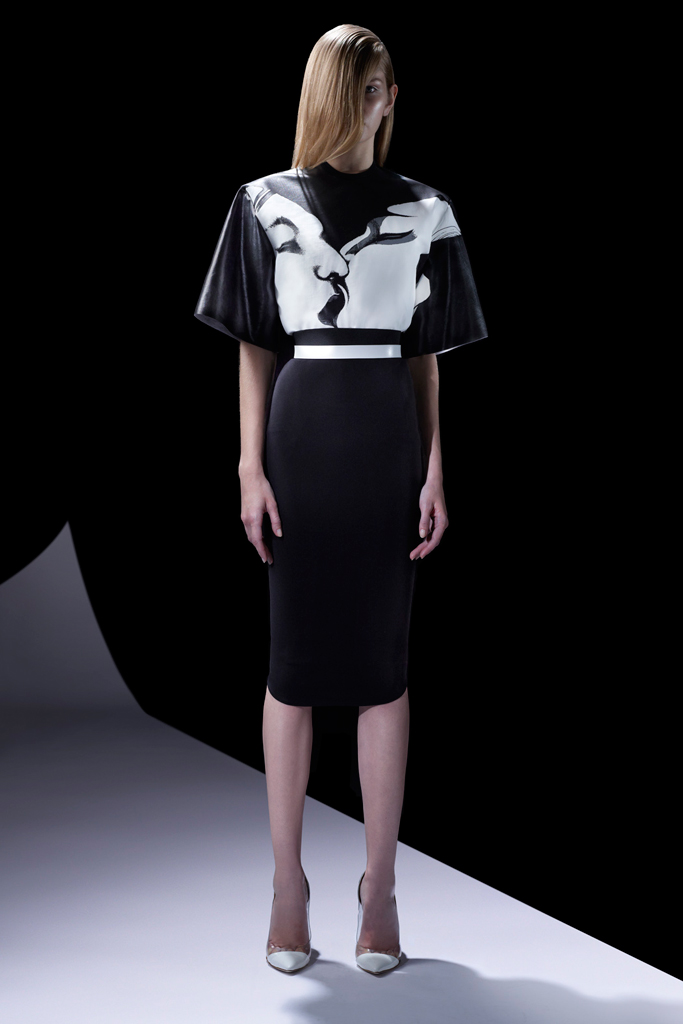 Mugler 13紺DƬ