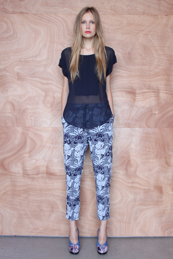 Karen Walker 13紺DƬ