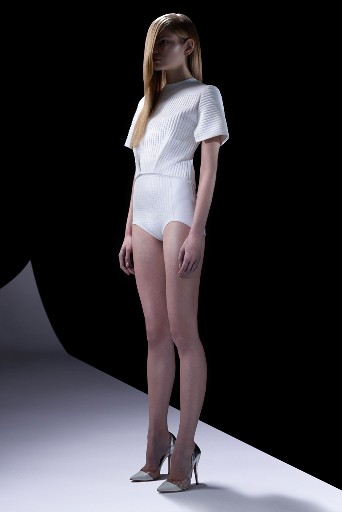 Mugler 13紺DƬ