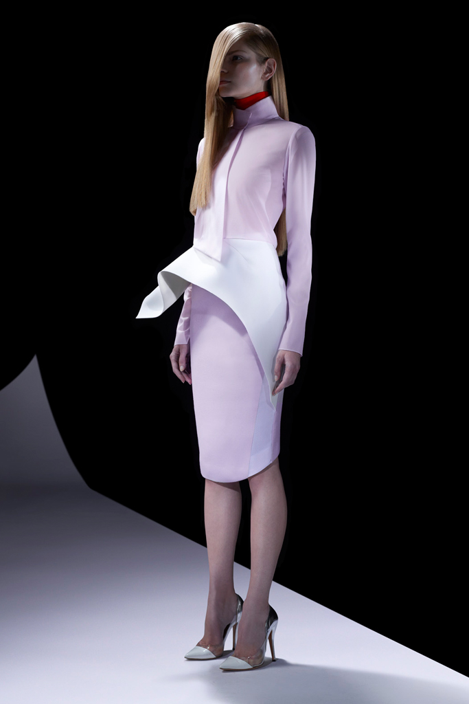 Mugler 13紺DƬ