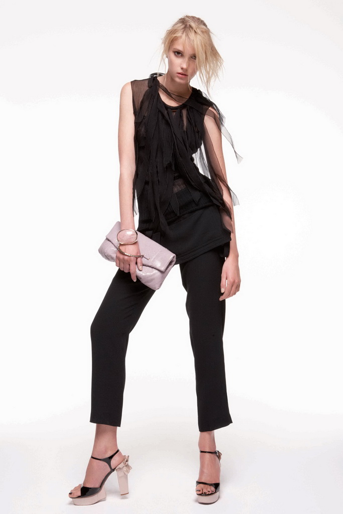 Nina Ricci 13紺DƬ