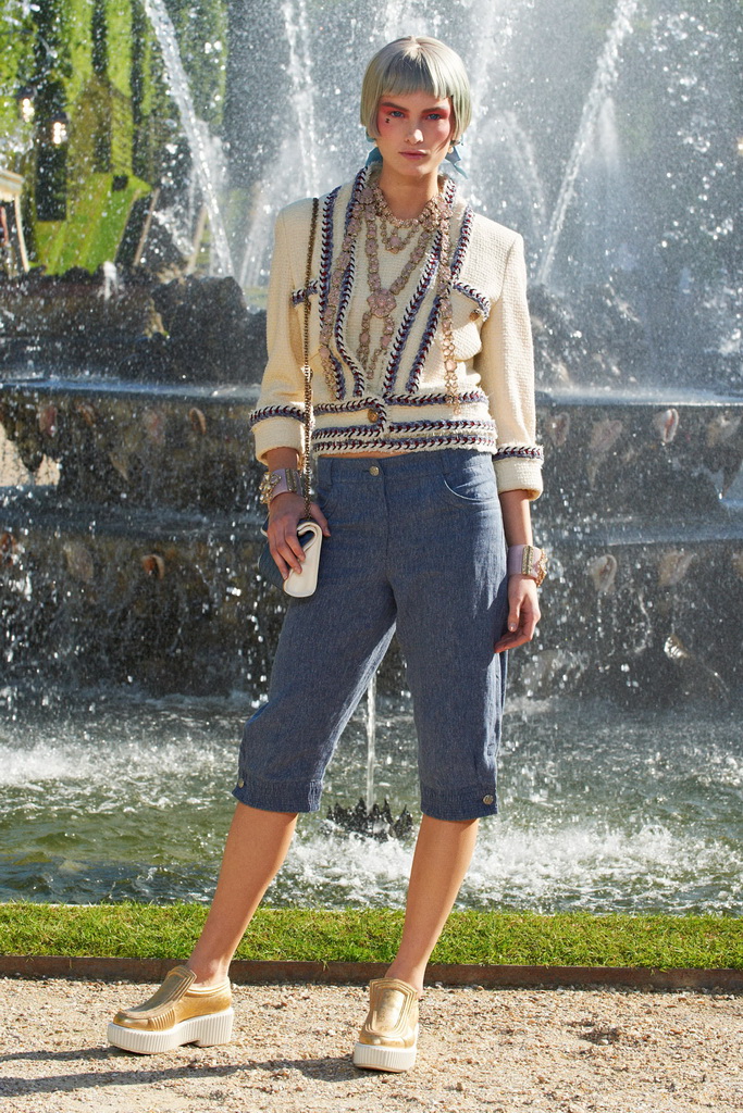 Chanel 13紺DƬ
