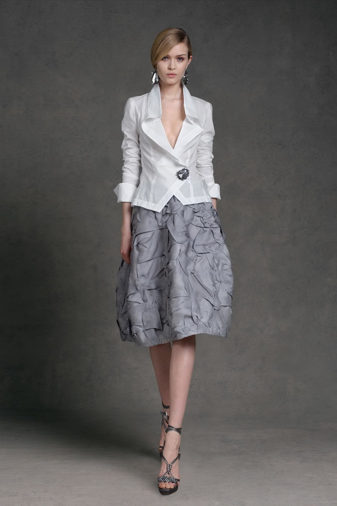 Donna Karan 13紺DƬ