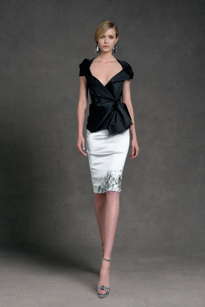 Donna Karan 13紺DƬ