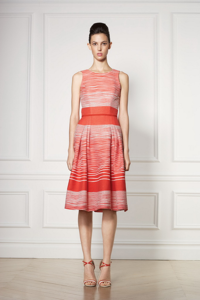 Carolina Herrera 13紺DƬ