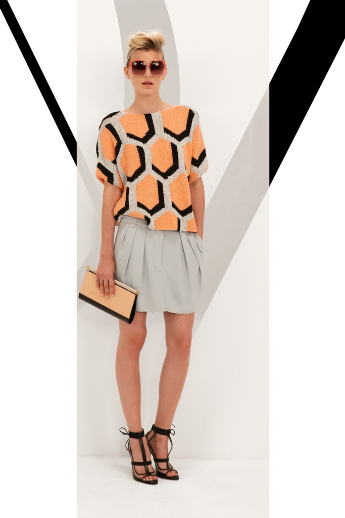 DVF 13紺DƬ