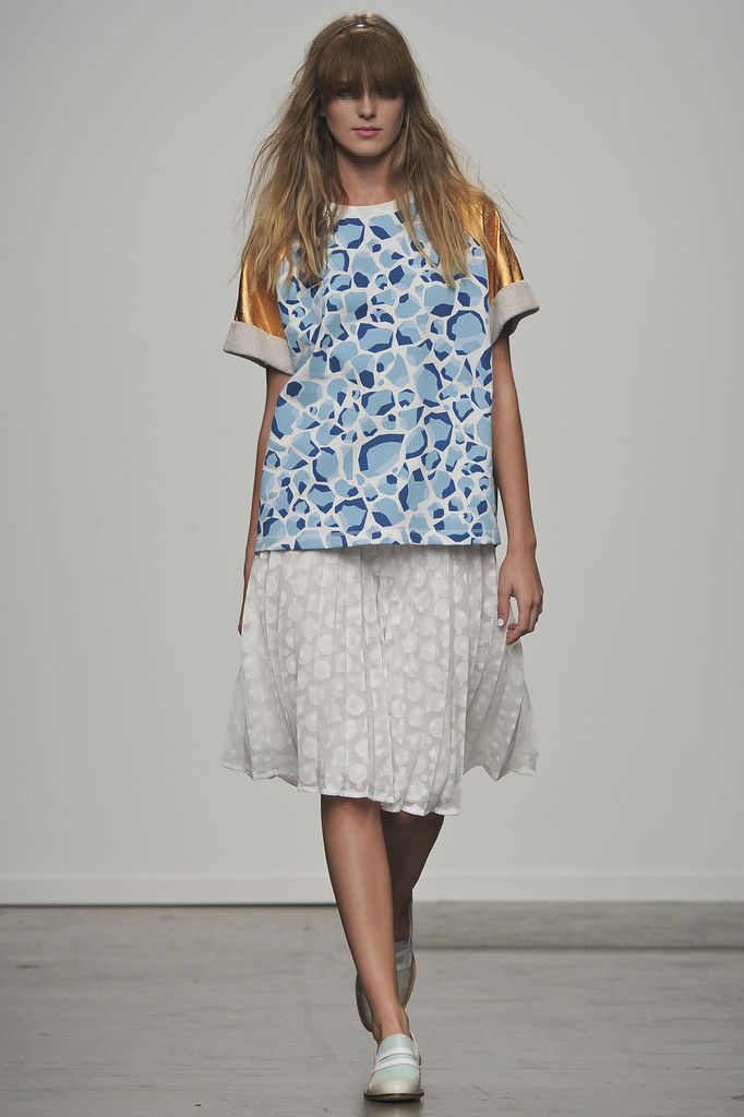 Karen Walker 2013(chng)DƬ