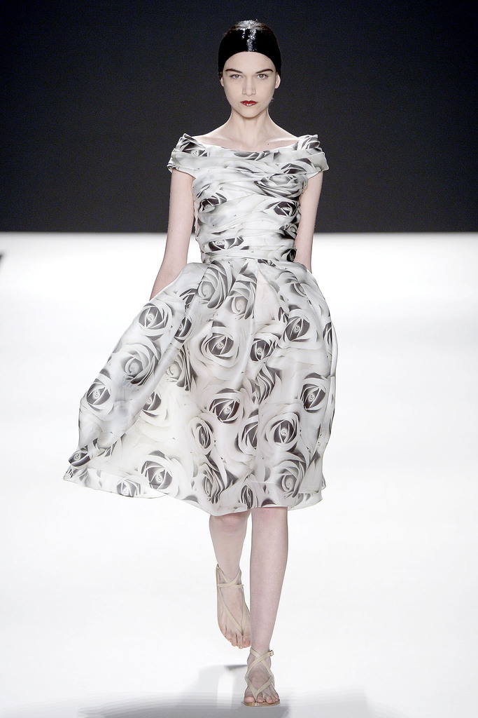 Naeem Khan 2013DƬ