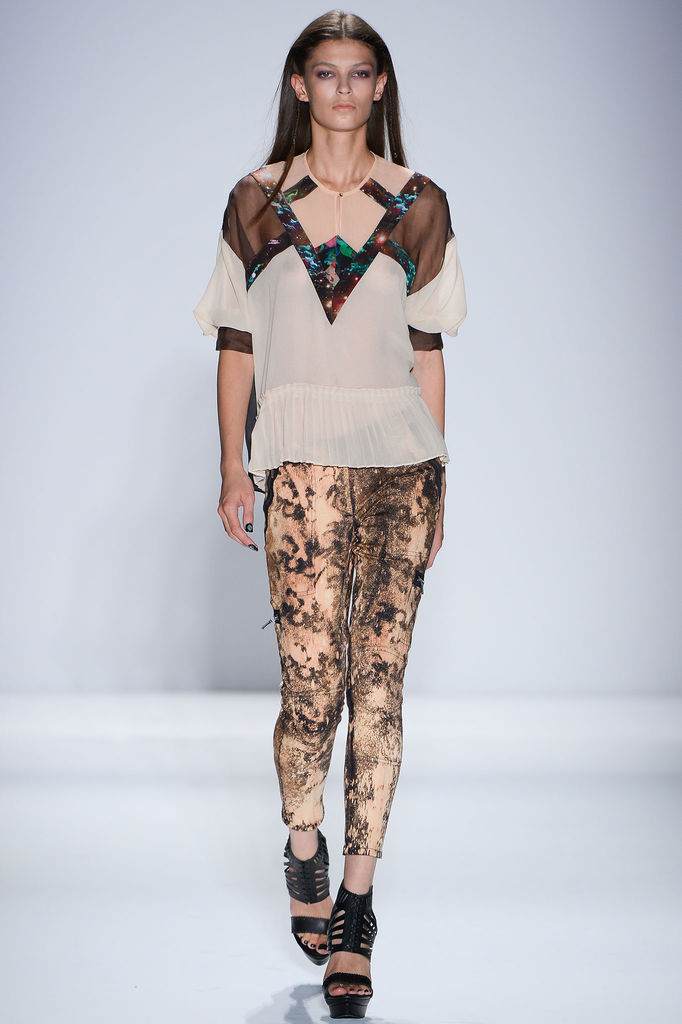 Nicole Miller 2013DƬ