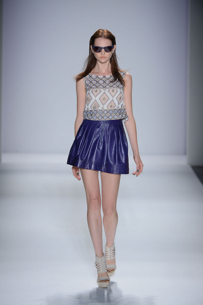 Nicole Miller 2013DƬ
