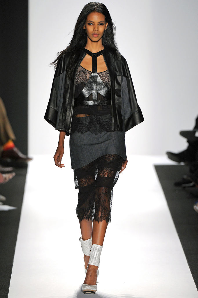 BCBG Max Azria 2013DƬ