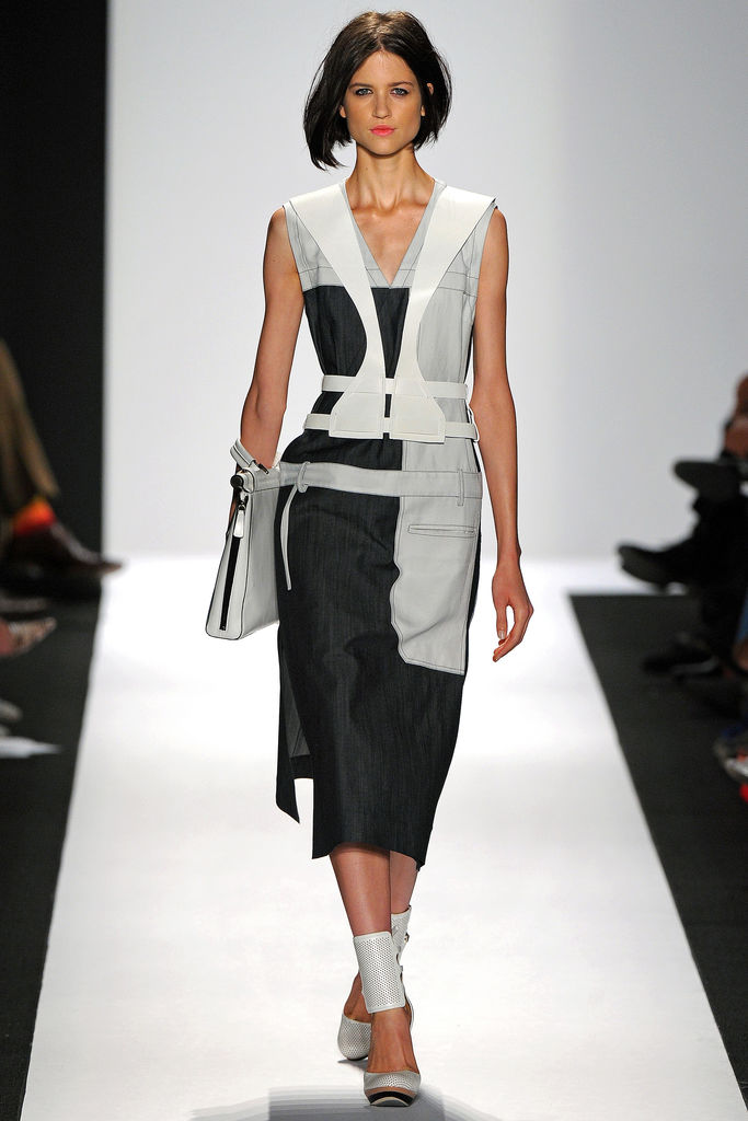 BCBG Max Azria 2013DƬ