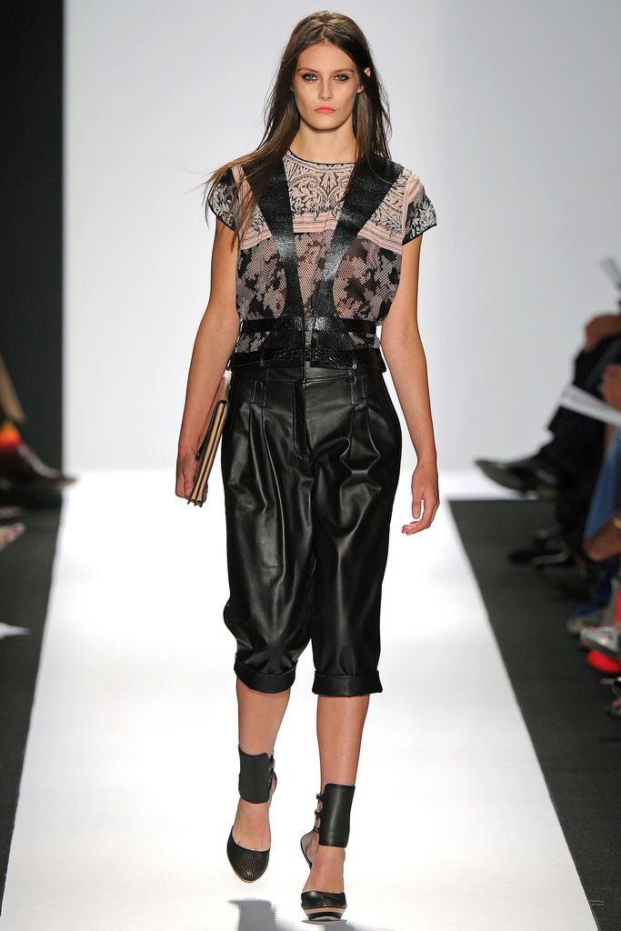 BCBG Max Azria 2013DƬ