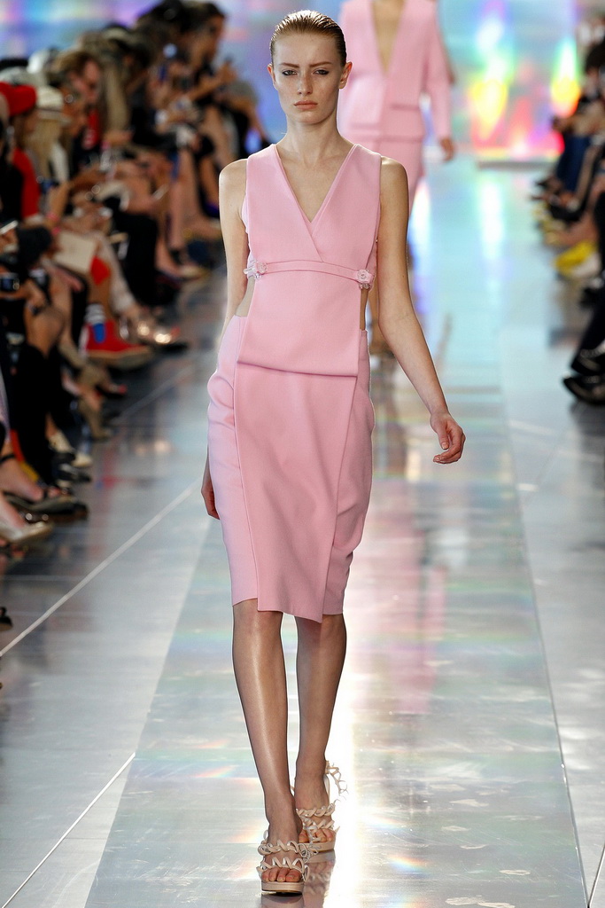 Christopher Kane 2013(chng)DƬ