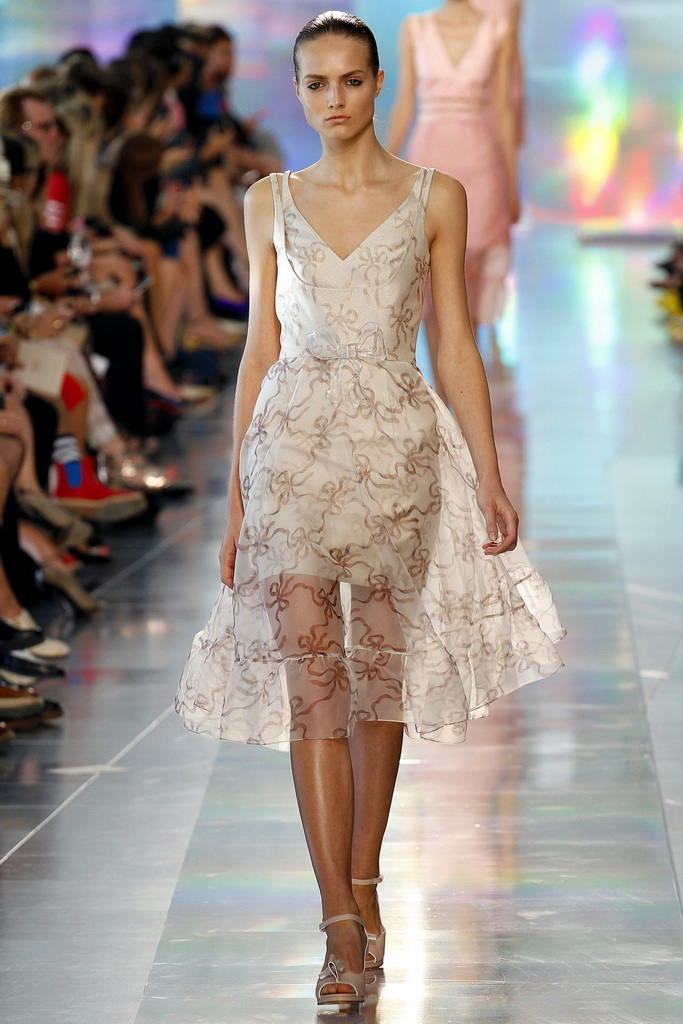 Christopher Kane 2013DƬ