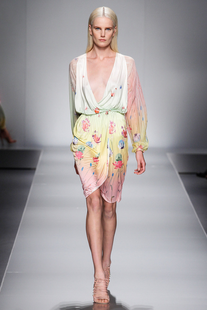Blumarine 2013DƬ