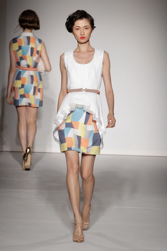 Ashley Isham 2013DƬ