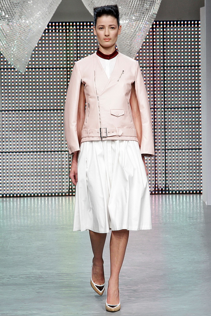 Antipodium 2013DƬ