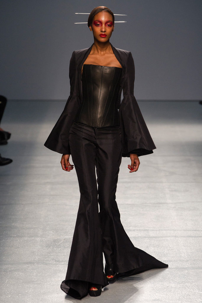 Gareth Pugh 2013DƬ