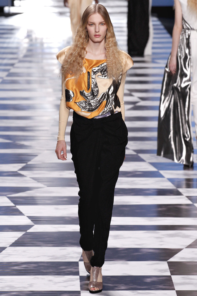 Viktor & Rolf 2013DƬ