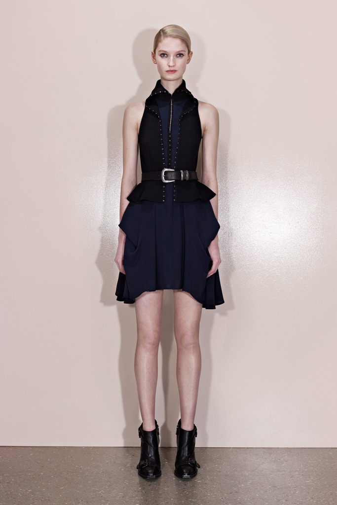 McQ 2013DDƬ